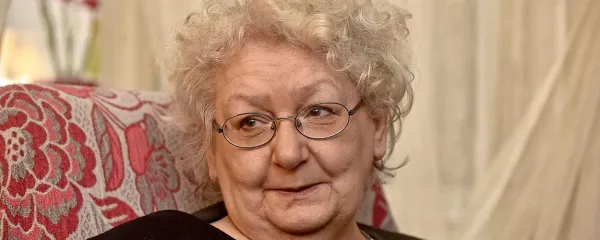 Svetlana Slapšak: “Nekdo, ki zastopa etične 
vrednote, ne more odobravati zakona, ki uničuje 
človekove pravice!” 