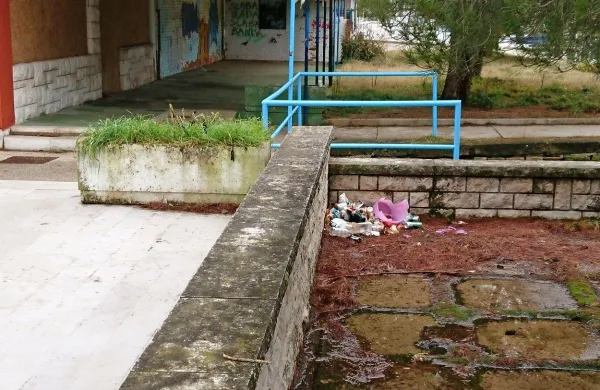 Okolica nekdanje restavracije Taverna in kegljišča - last 
DUTB.