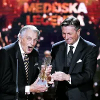 Demetru Bitencu je nagrado žaromet izročil predsednik Borut 
Pahor.