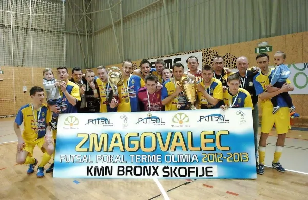 Bronx je svoj edini pokal dvignil pred štirimi leti.