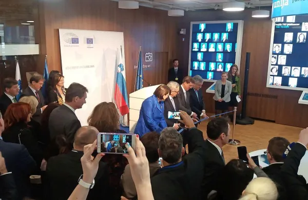 

Hišo EU so dokončali oktobra lani v neposredni bližini 
ljubljanskega Gospodarskega razstavišča.