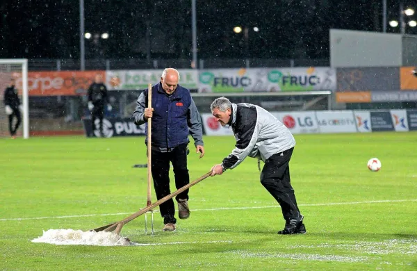 Odstranjevanje vode z zelenice je imelo le kratkoročni 
učinek.
