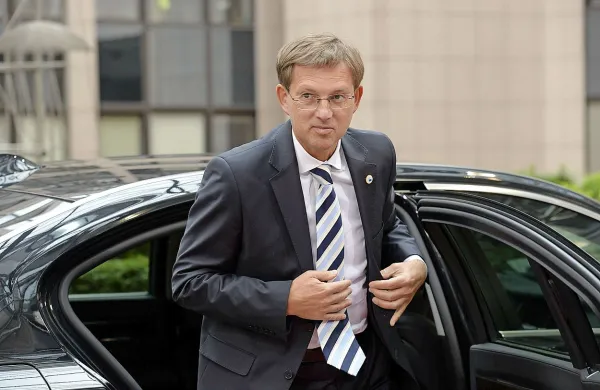 Miro Cerar bo danes svojo ekipo pripeljal na severno 
Primorsko, kjer bodo iz prve roke slišali, kaj regijo tare in česa 
pogreša.