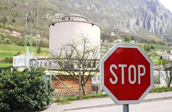 Stečajni upravitelj Agroinda Andrej Perdan je zaradi dogajanja ob stečaju vipavske družbe vložil kazensko ovadbo 
zoper posameznike, ki jih sumi, da so izvršili kaznivo dejanje, 
je potrdil.
