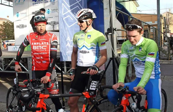 Na februarski Veliki nagradi Izole sta slovenske barve branila 
Jan Polanc (desno) in Marko Kump (v sredini), Solkanec 
Matej Mugerli (levo) pa je tudi že večkrat oblekel reprezentančni dres.