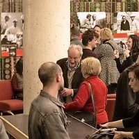 Premierno uprizoritev Teoreme so posvetili pred sto leti rojenemu režiserju Jožetu Babiču, ki je izjemno pomembno 
zaznamoval tržaški teater. Njegovo bogato delo obiskovalcem v preddverju približa razstava v podobi in besedi. 
