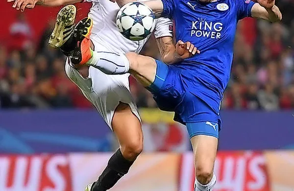 Napadalec Leicestra Jamie Vardy (desno) je v Sevilli dosegel 
svoj prvi gol v ligi prvakov. 