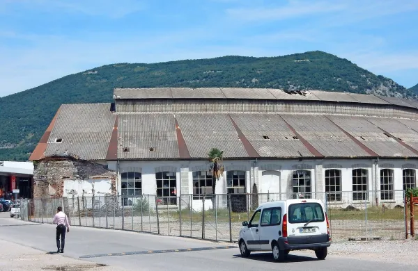 Občina se z GF Nepremičnine še ni dogovorila o “odkupu” 
stavbne pravice za remizo. Če jo dobi, jo bo občina obnovila. 
Sicer bo denar porabila za obnovi Laščakove vile. 