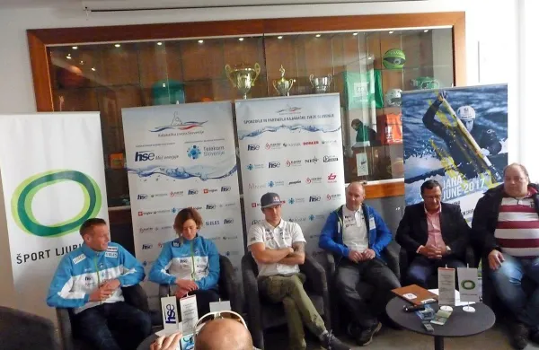 Na tiskovni konferenci Kajakaške zveze Slovenije so predstavili novosti v letošnji sezoni. 