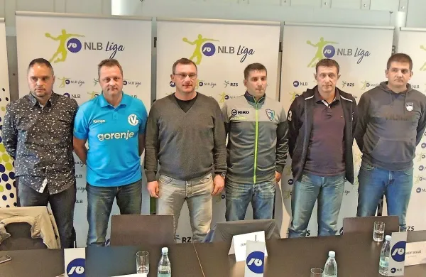 Z leve rokometni trenerji - Branko Tamše (Celje), Borut Plaskan (Gorenje), Zoran Jovičić (Koper),  Robert Beguš (Riko), Siniša Markota 
(Loka) in Mirko Skoko (Krka).

