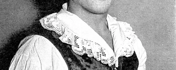 Andrej Jelačin se je leta 1956 goriškemu občinstvu kot prvi šolani 
igralec predstavil v vlogi Linhartovega Matička.