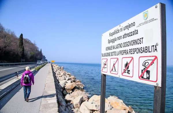 Kopanje bo še naprej na lastno odgovornost. 