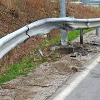 V prometni nesreči v Ajdov&scaron;čini umrl 29-letni sopotnik