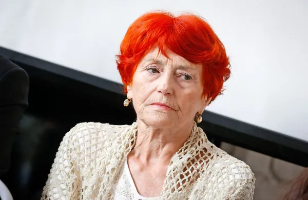Mojca Senčar