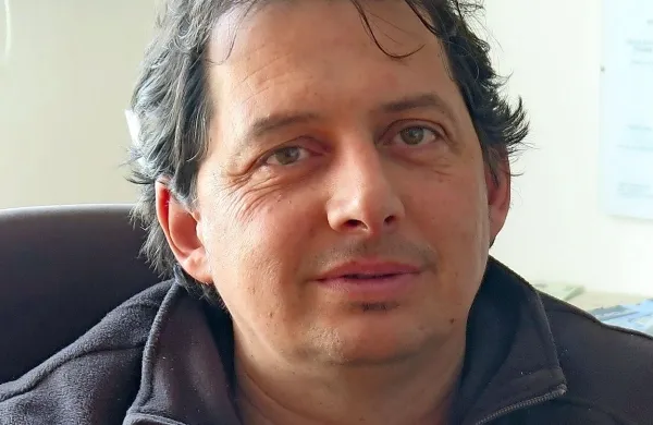 Andrej Sila: 
“Prisotnost šakala se 
po Krasu povečuje. 
Pojavlja se tudi na 
istem območju kot 
volkovi.”