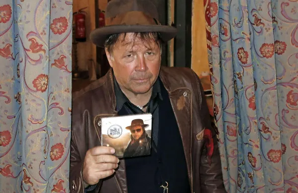 Peter Lovšin:  “Dejstvo je, da je rokenrol največji človekov dosežek po drugi 
svetovni vojni.” 
