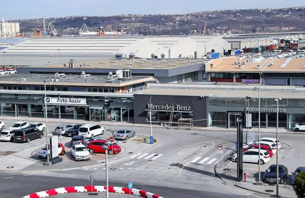 Intereuropa je dobila nekaj ponudb za kompleks ob Ankaranski cesti, vendar odločitve še ni. 