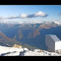 Bivak na  Kaninu se je  uvrstil  v finale izbora za arhitekturno 
nagrado Constructive Alps 2017.