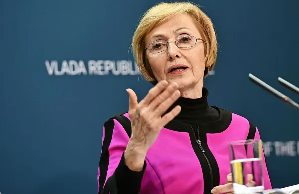  Ministrica za zdravje Milojka Kolar Celarc