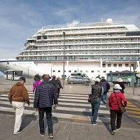 V Koper je danes zjutraj prvič priplula ladja Viking Star, prva 
od sedmih novink, ki bodo letos obiskale Koper.