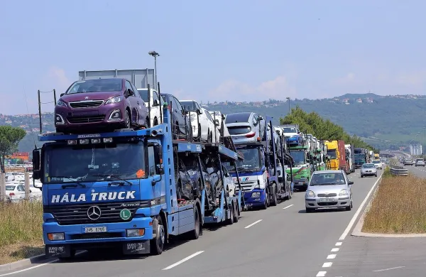Alternativni vhod v pristanišče bi zgradili neposredno z 
ankaranske vpadnice.