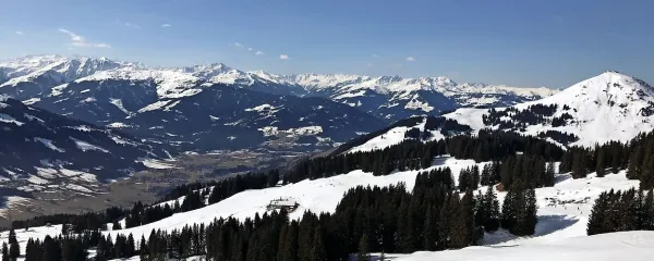 Wilder Kaiser: v  dolini Gorski zdravnik, v hribih izvrstna smučarija