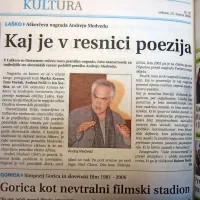 

 Pesnik Andrej Medved je postal prvi dobitnik  nagrade čaša 
nesmrtnosti, ki so jo v Laškem podelili v spomin na 150. 
obletnico rojstva Antona Aškerca.