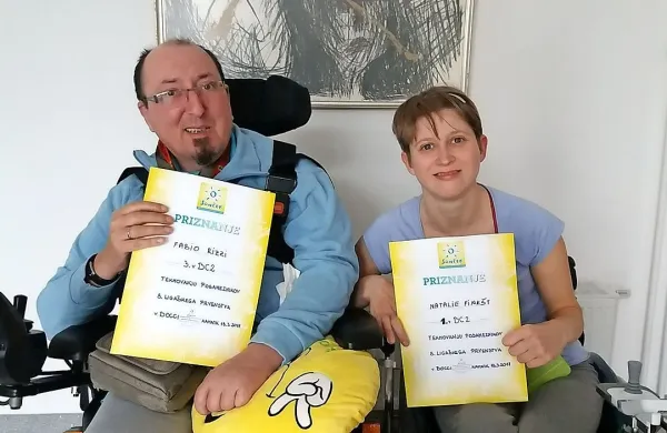 V kategoriji BC 2 sta se med prve tri uvrstila kar dva člana 
Obalnega društva za cerebralno paralizo. Zmagala je Natalie 
Finkšt, njen klubski kolega Fabio Rizzi pa je bil tokrat tretji.