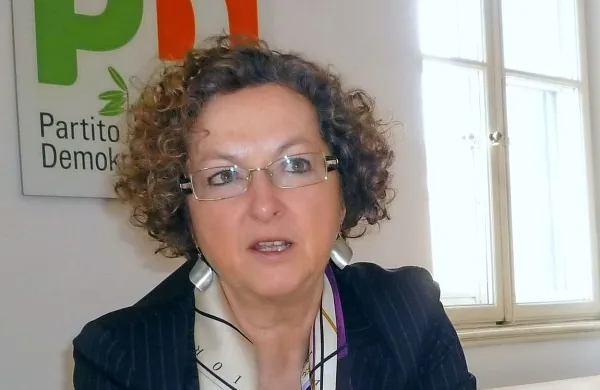Slovenska poslanka Demokratske stranke (DS) Tamara 
Blažina je v zvezi s tem na italijanskega notranjega ministra 
Marca Minnitija naslovila poslansko vprašanje.