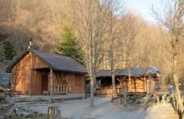 Koča na Mali gori