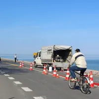 Čeprav je za avtomobile zaprta komaj 12 dni, so jo pešci in 
kolesarji ter ostali uporabniki že vzeli za svojo.