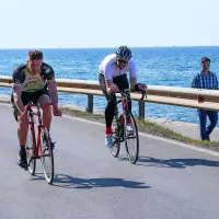 Polovica cesti&scaron;ča kolesarjem, polovica sprehajalcem (foto in video)