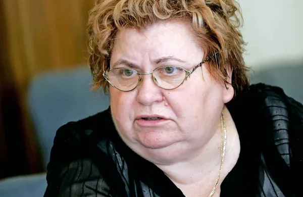 V 78. letu je umrla dolgoletna poslanka Maria Pozsonec, ki je 
madžarsko narodnost v DZ zastopala več kot 18 let.