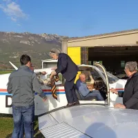 Na panoramski polet je Marijo Kete popeljal izkušeni pilot Stojan Štokelj.