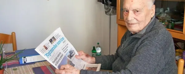 Doro vsako jutro najprej vzame v roke Primorske novice.  