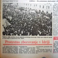 



Idrijčani so 29. marca 1974 na protestih zoper apetitom Italije 
po našem ozemlju  popolnoma napolnili Trg maršala Tita v 
središču kraja.