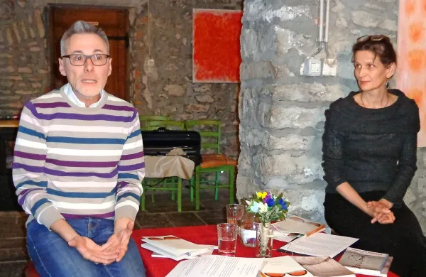 Pesnika Milana Šelja je na  srečanju v Ilirski Bistrici predstavila Helena Pirih Rosa.   