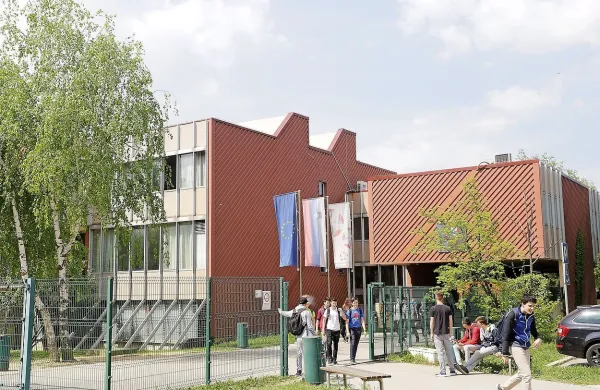 Bodoči strojni tehniki iz Posočja bodo znanje nabirali v Novi 
Gorici, ne v Tolminu. 