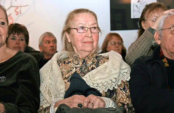 V starosti 86 let je danes umrla priznana gledališka in filmska 
igralka Iva Zupančič. 