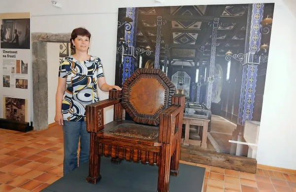 Damjana Fortunat Černilogar  je direktorica Tolminskega muzeja od  leta 2000. Na razpis za 
nov mandat se ni prijavila, a bo muzej zdaj začasno vodila kot vršilka dolžnosti. 