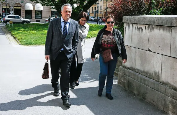 Zagovorniki Milka Noviča, ki ga je sodišče v četrtek spoznalo 
za krivega umora nekdanjega direktorja Kemijskega inštituta 
Janka Jamnika, so danes popoldne vložili pritožbo na 
pripor.