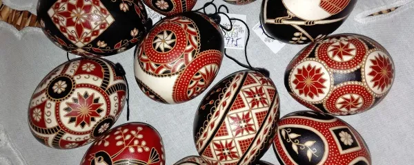 Slovenski pirhi spadajo v sam vrh krasilne umetnosti v Evropi, 
je prepričana Majda Mateta.