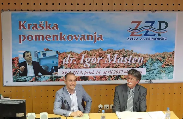 Z Igorjem Mastenom (levo) se je pogovarjal Jožko Čuk.