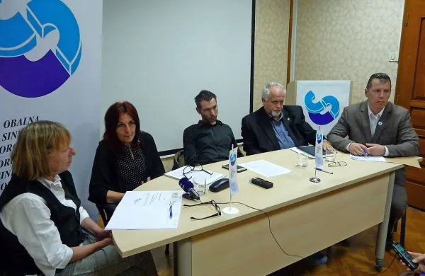 Udeleženci včerajšnje tiskovne konference (od desne) - 
Damjan Volf, Peter Majcen, Saša Gržinič in Diana Kos.
