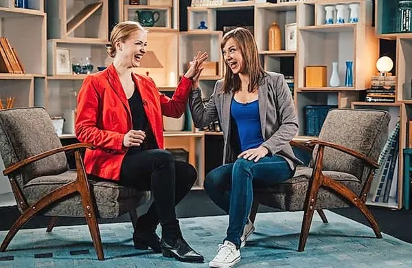 Urška Dolinšek (levo) in Maja Nemec sta v drugi sezoni 
oddaje Pregreha brez greha glavni zvezdi.