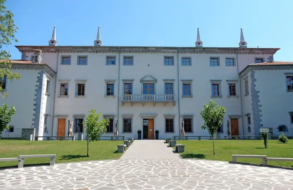 Vila Vipolže
