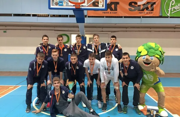 Kadeti &Scaron;D Ko&scaron; tretji v Sloveniji