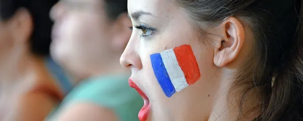 Razplet prvega kroga francoskih predsedni&scaron;kih volitev zanima vso Evropo