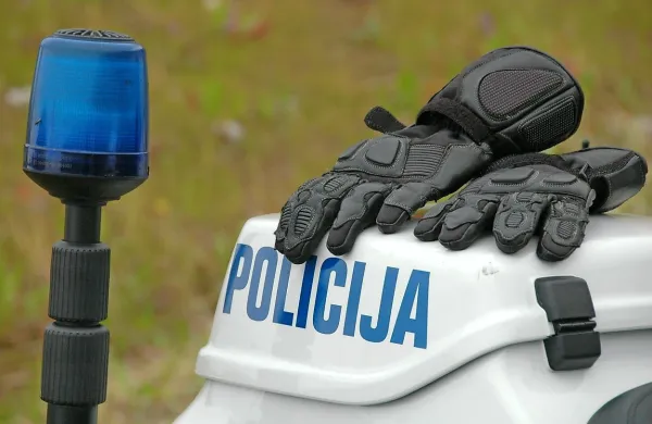45-letnica se je po trčenju odpeljala dalje, a policisti so jo izsledili