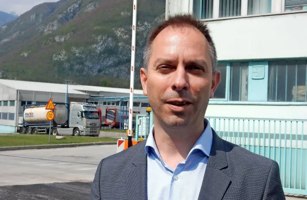 Uroš Lozar:  “S širitvijo 
proizvodnje ne bomo 
vplivali na okolje. 
Vseskozi 
brezkompromisno 
upoštevamo vse 
okoljevarstvene 
zahteve.”